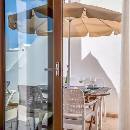 Daire Modern House In Puerto Del Carmen