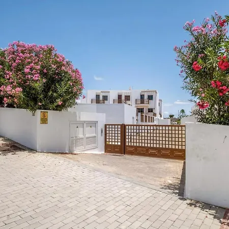 Modern Duplex In Puerto Del Carmen *