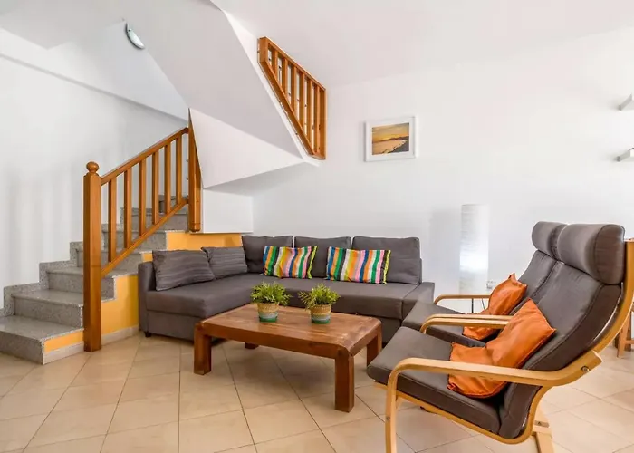 Daire Modern House In Puerto Del Carmen Tías