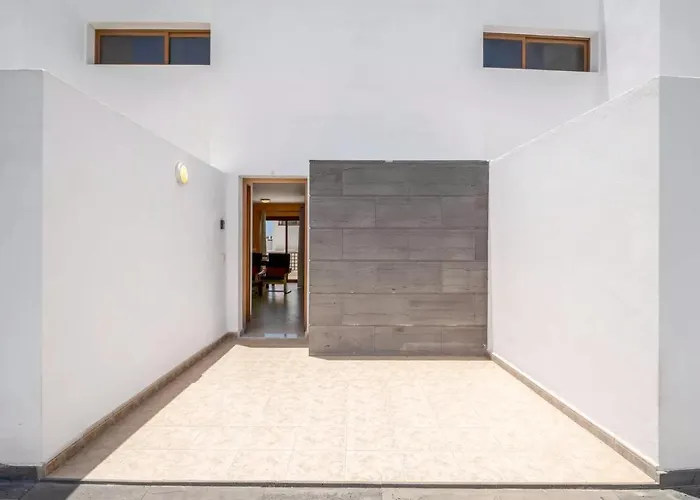 Modern House In Puerto Del Carmen Daire Tías