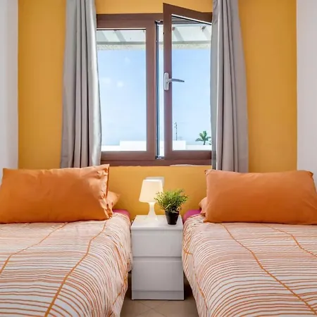 Modern Duplex In Puerto Del Carmen 티아즈