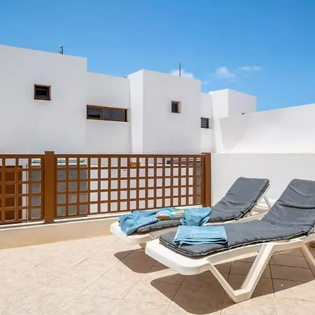 Modern House In Puerto Del Carmen Lägenhet *