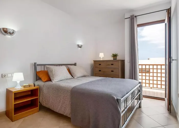 Апартаменты Modern House In Puerto Del Carmen Тиас